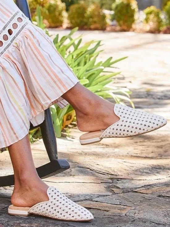 Birdies Shoes - EUC Birdies Phoebe Woven Mules. Ecru. Size 10.5. Retail price $145.